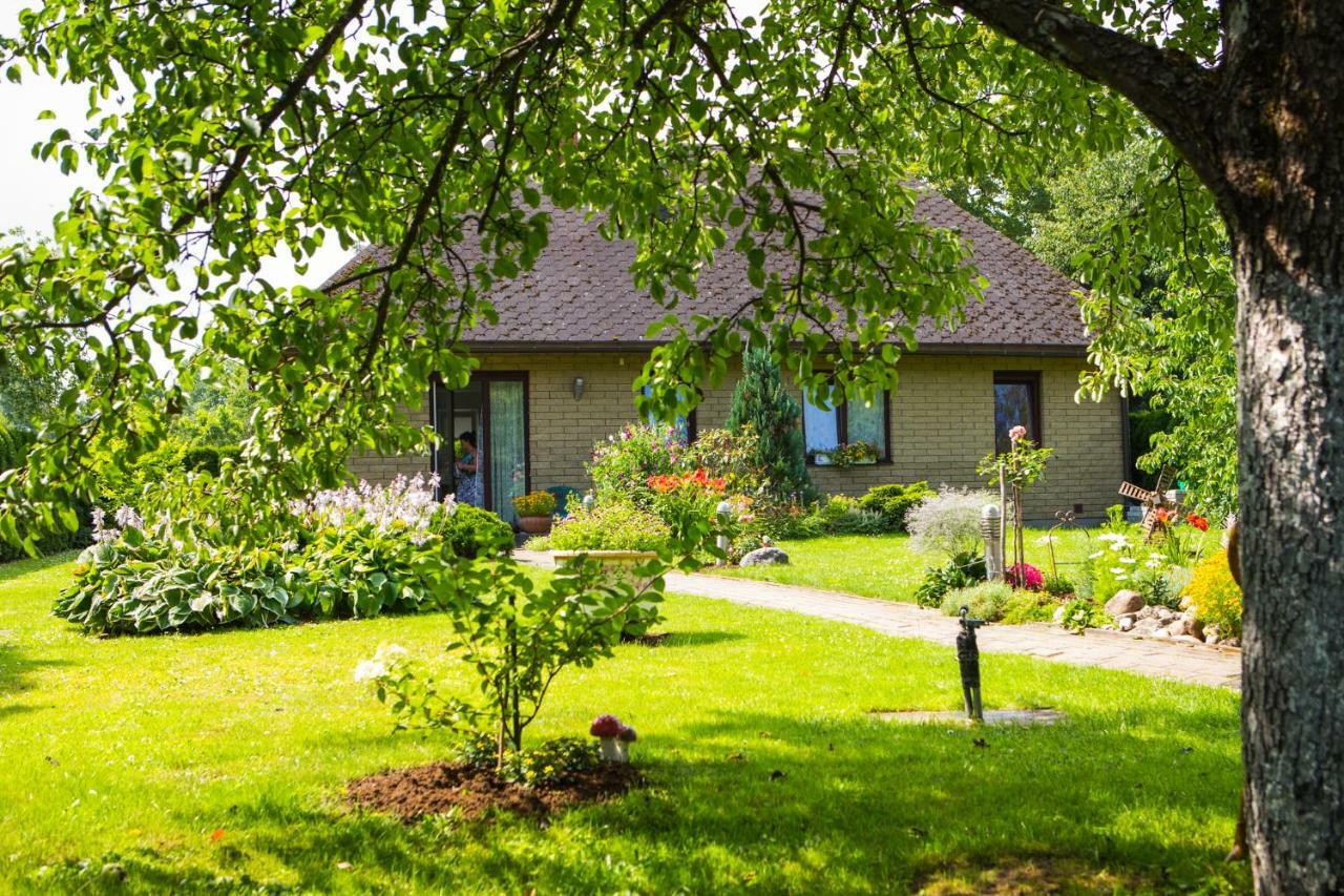 Guests House "Like Home" ซีกูลดา ภายนอก รูปภาพ